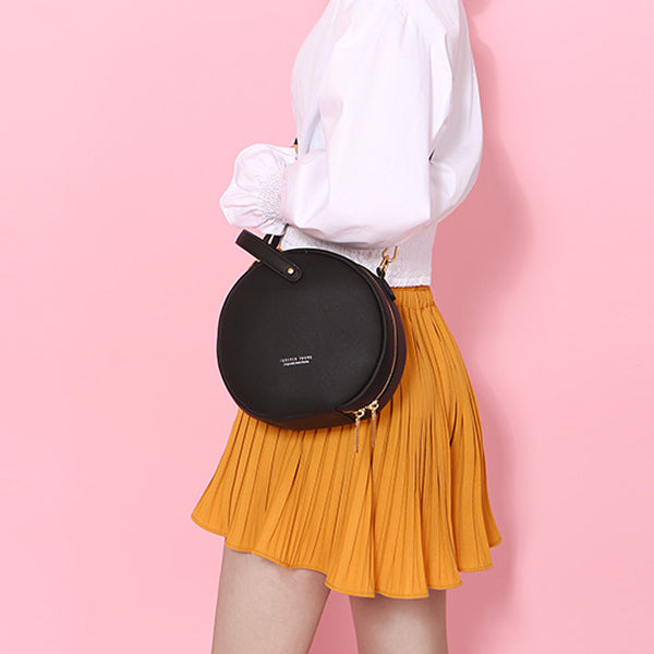 【AAKE】CIRCLE SHOULDER BAG COACH® | Curve Zip Bag